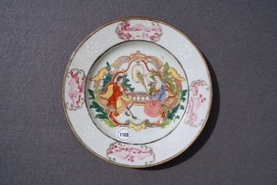 Une assiette en porcelaine de Chine famille rose et bianco sopra bianco, Qianlong